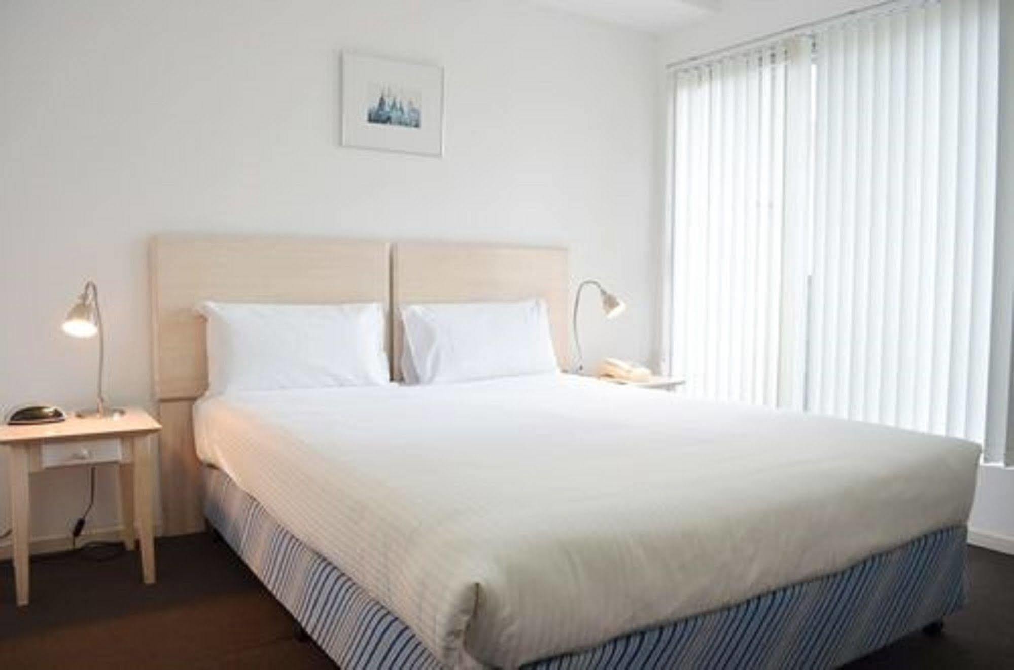 Adara Franklin Aparthotel Мелбърн Екстериор снимка
